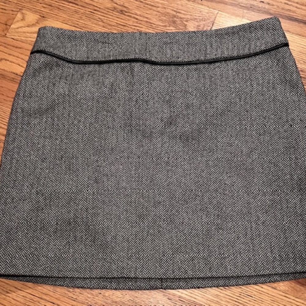Tweed mini skirt